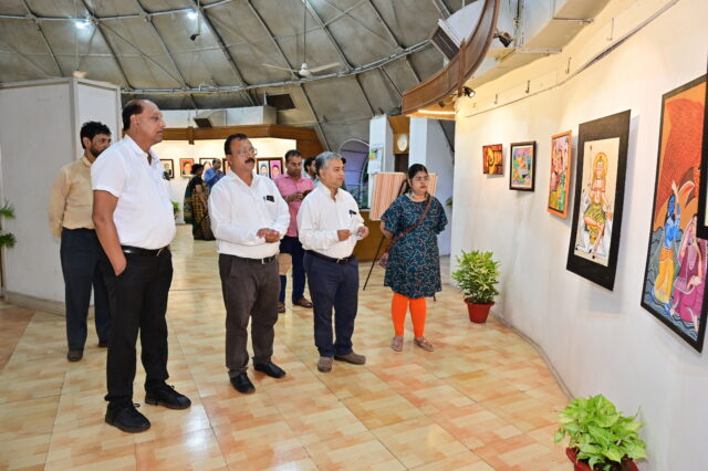 Anushka Chakravarty’s painting exhibition inaugurated (1)