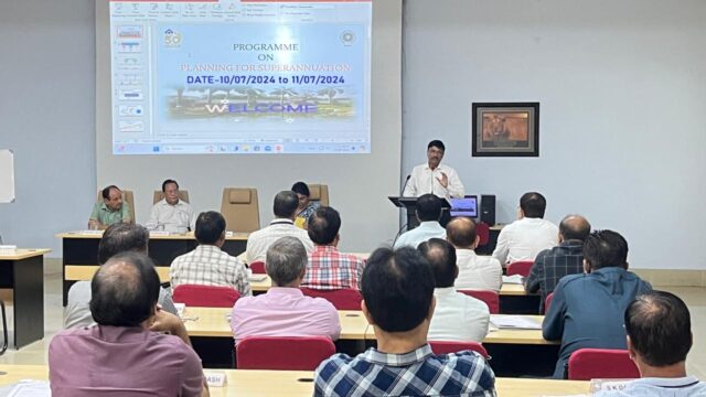 ‘Planning for Superannuation’ programme for retiring executives organized (3)