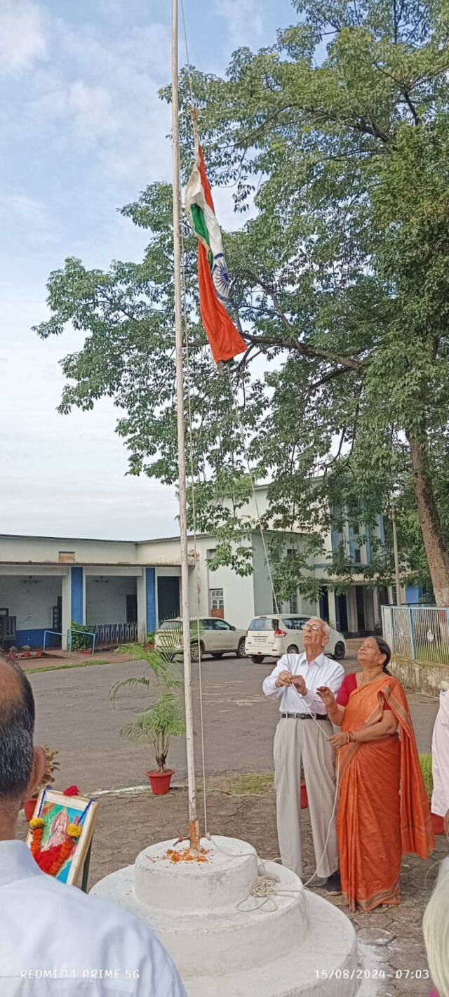 भिलाई इस्पात सियान सदन में 78वां स्वतंत्रता दिवस हर्षोल्लास के साथ मनाया गया (3)