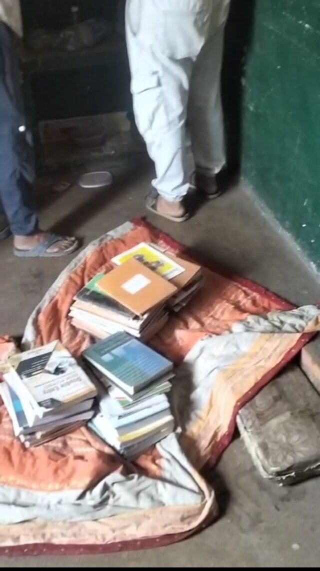 संपदा न्यायालय के आदेश पर तीन लाइसेंसी आवासों से अवैध कब्जाधारियों को किया गया बेदखल (1)