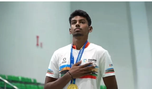 anandkumar-velkumar_large_1320_150