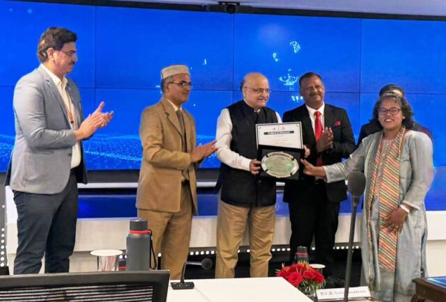 1760185630_2379643918bfdd568236