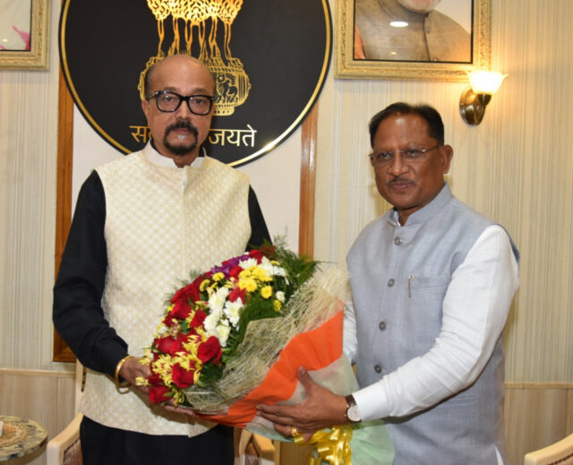 1761149943_f087bc096919f0bf6bd1