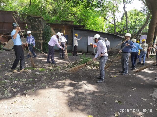 केंद्रीय यांत्रिक संगठन ने स्वच्छता अभियान (1)