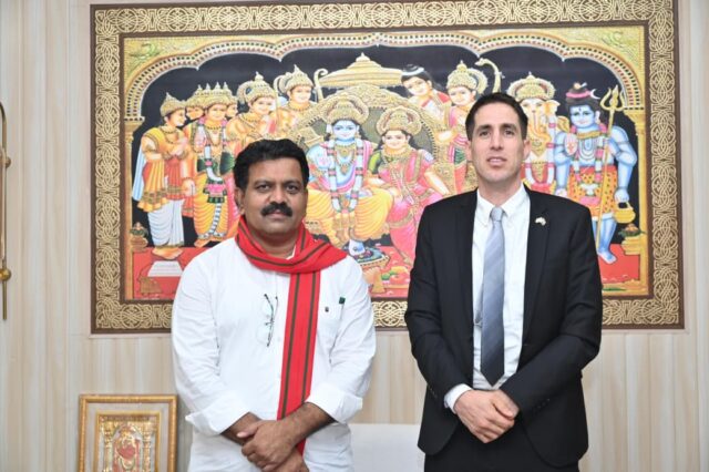 1762440990_81e1c44bf73db7d7ed39