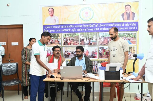 1763832013_c187f27b4240bf93ec1e