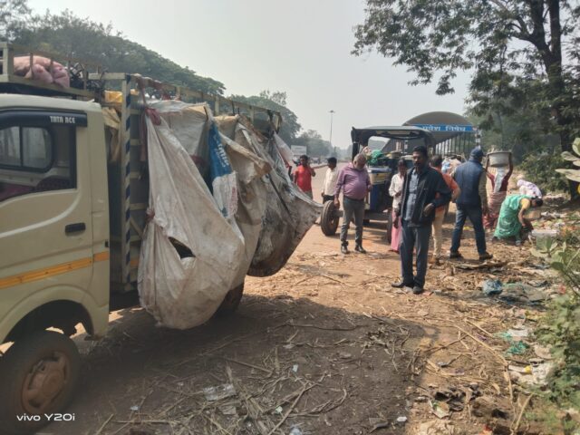 पीएचडी विभाग द्वारा ‘ऑपरेशन नसीब’ विशेष स्वच्छता अभियान (2)